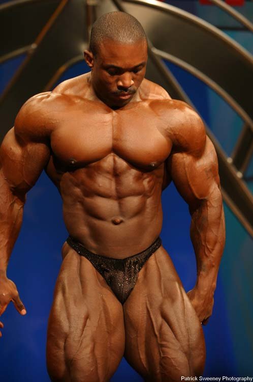 think there are aesthetically pleasing bodybuilders in present 