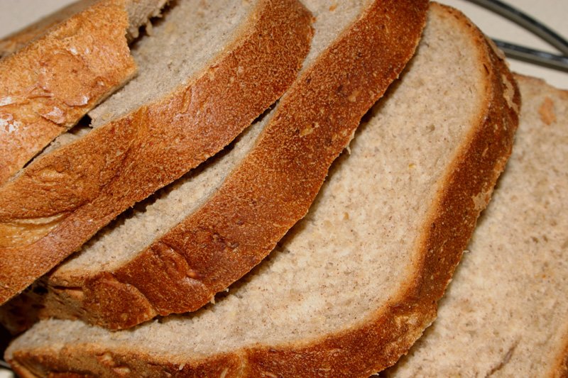 Черный хлеб для волос. Хлеб с волосами. Дорогой хлеб. Безуглеводный хлеб. Волос в хлебе фото.