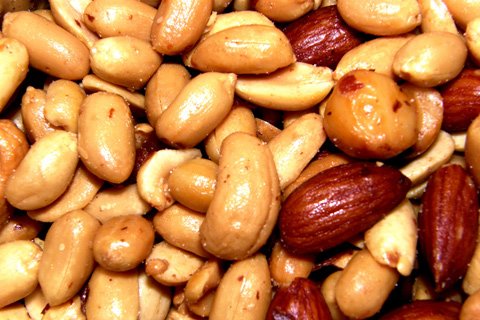 All Nuts Contain Heart Healthy Monounsaturated Fat