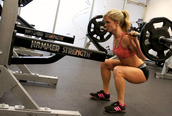 You've gotta squat deep if you want hammies this beautiful!