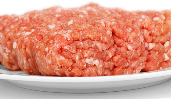 A pound of uncooked beef contains approximately 1-2 grams of creatine.
