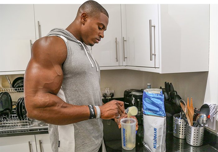 Protein shake for breakfast bodybuilding