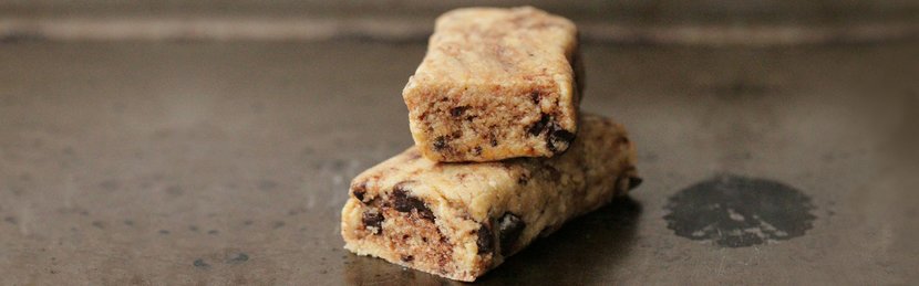 Chocolate Chip Cookie Dough Protein Bars