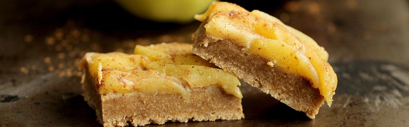 Gluten-Free Apple Pie Protein Bars