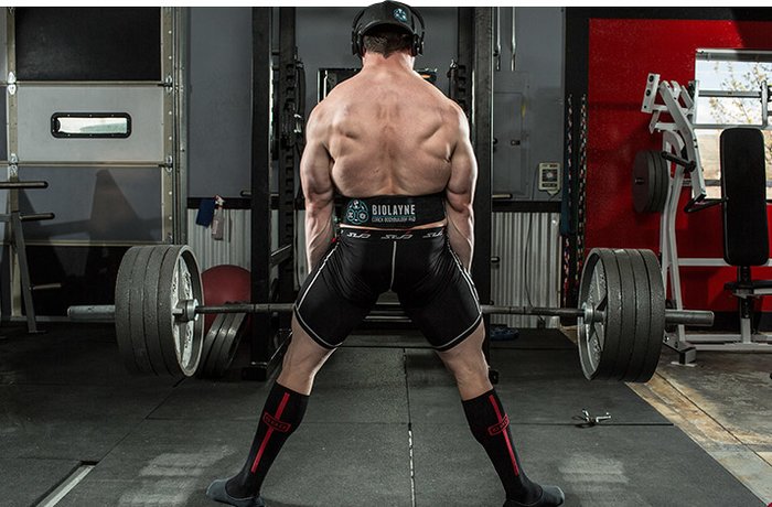 Sumo deadlift from the back