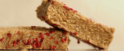 No-Bake Peanut Butter Oatmeal Protein Bars!