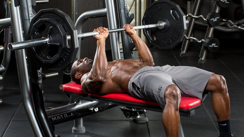 How to Close-Grip Bench Press to Build Your Triceps and Push Serious Weight