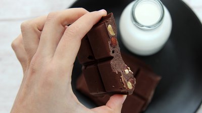 Design Your Own Chocolate Protein Bar