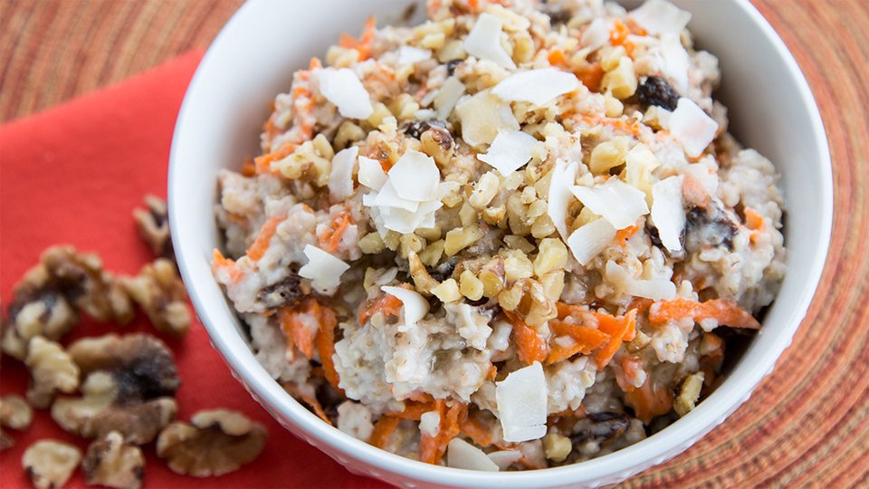 Carrot and Walnut Oats