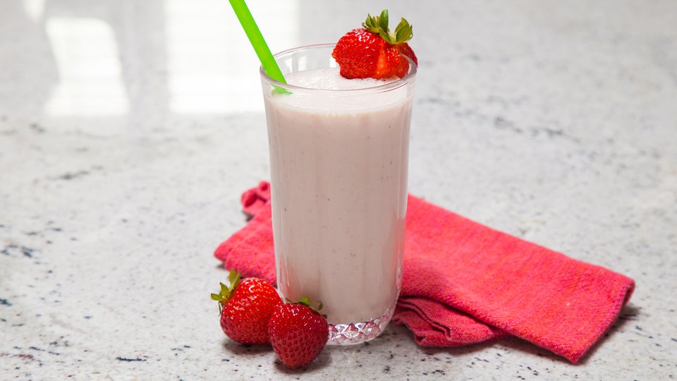 Quick Recipe: Strawberry Savior Shake