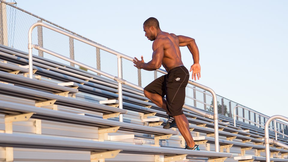 The Bleacher Workout That Will Torch Your Legs And Lungs
