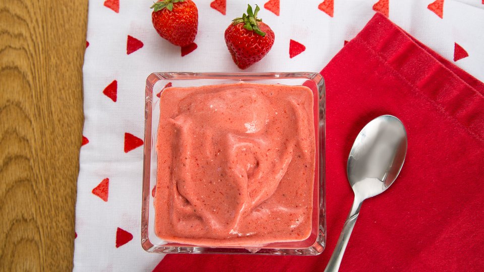 Creamy Strawberry Ice Cream