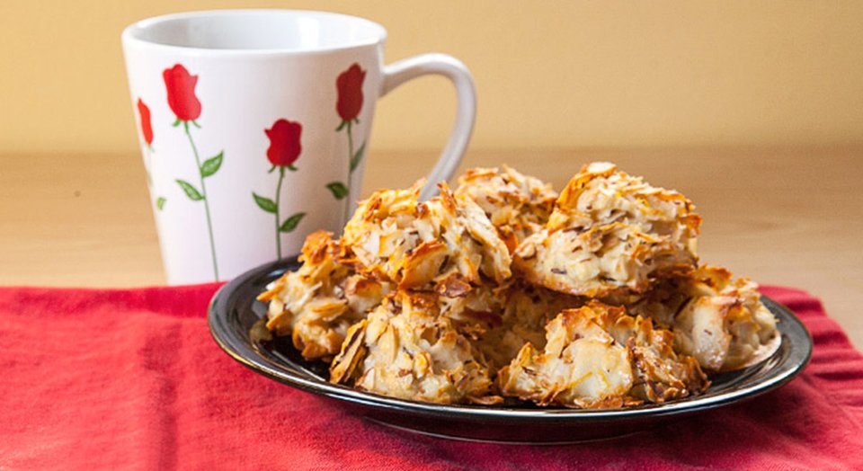 Jamie Eason's Toasted Coconut Protein Haystack Cookies