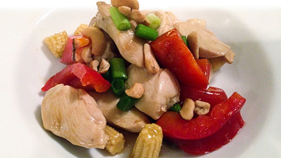 Cashew Chicken with Baby Corn