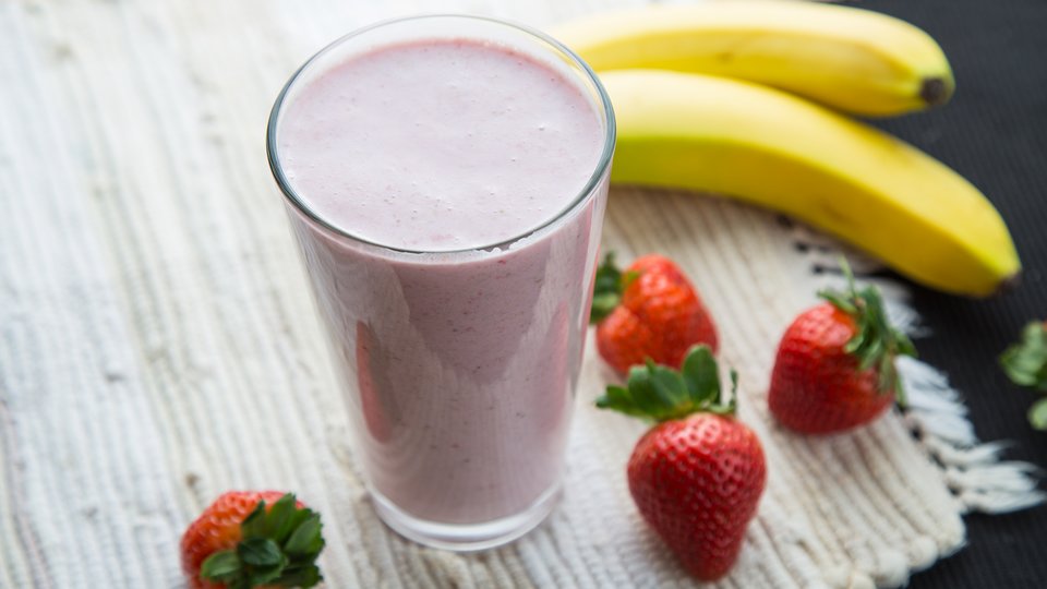 Banana & Strawberry Mass Gain Shake