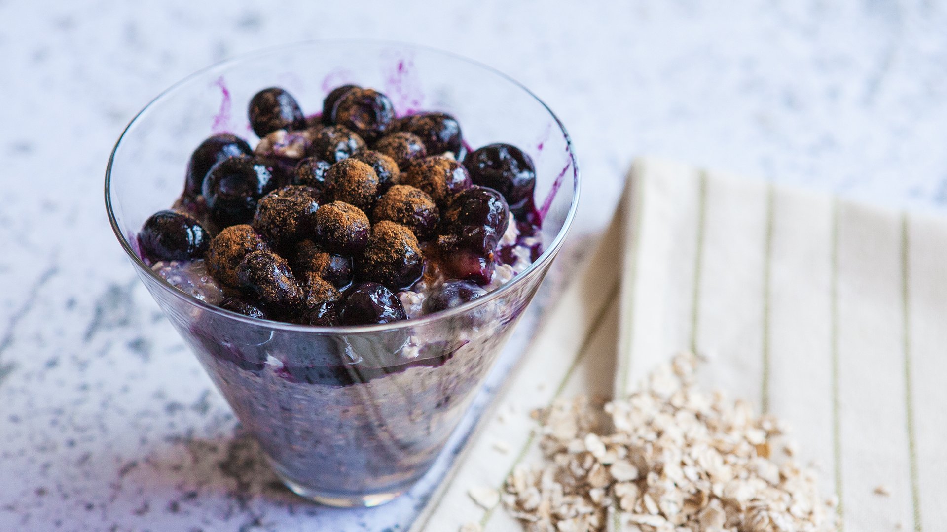 Overnight Protein And Berry Oats