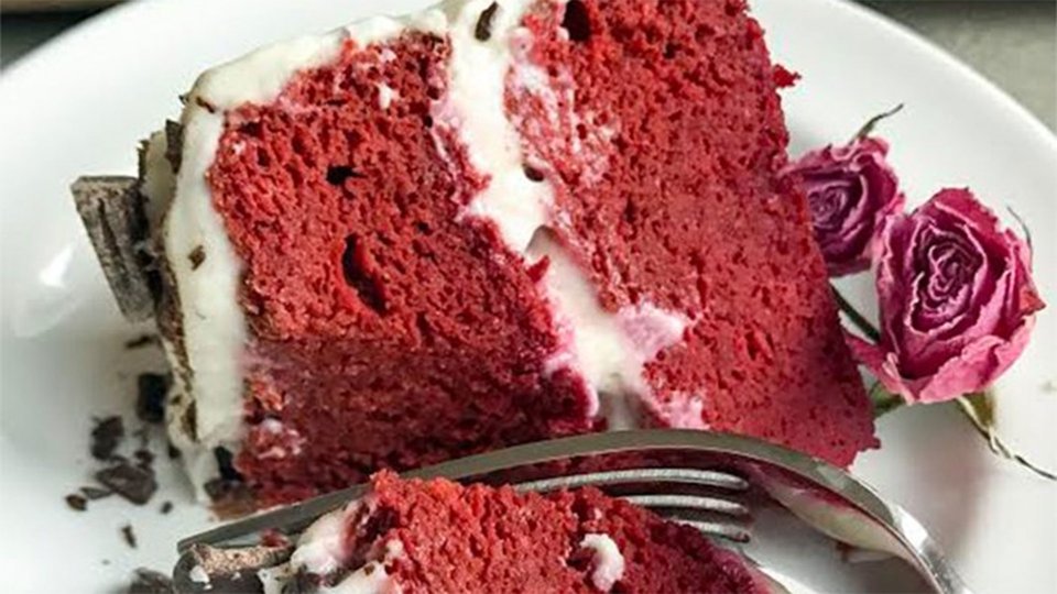 Red Velvet Protein Cake