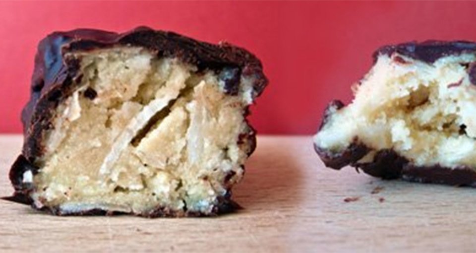 Toasted Coconut And Vanilla Whey Protein Bars