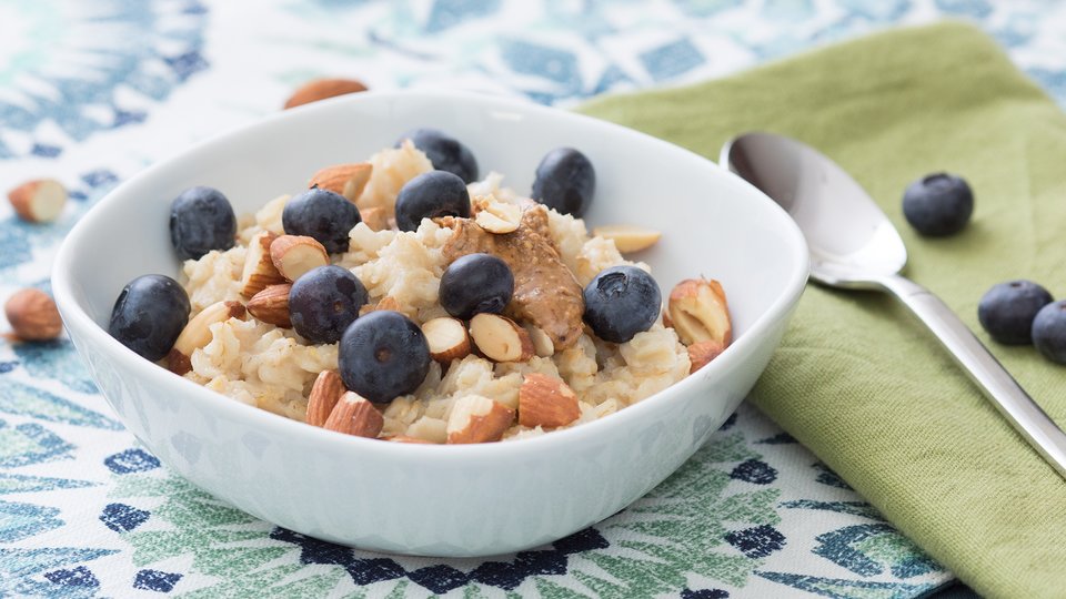 Blueberry Almond Oatmeal