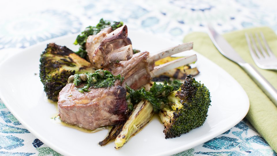 Lamb Chops with Fennel and Broccoli