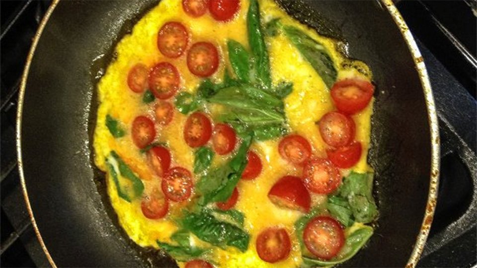 Tomato Basil Omelet