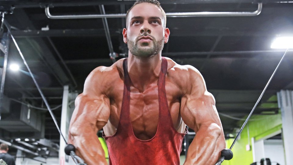 Tip: Build Better Pecs With Metabolic Stress