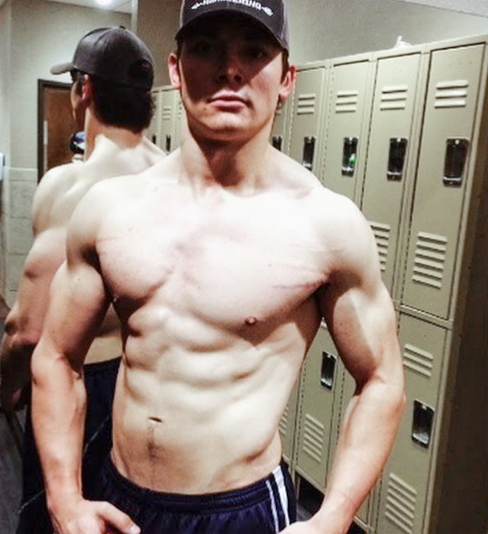 Former D1 Football Player Drops 55 Pounds To Tackle New
