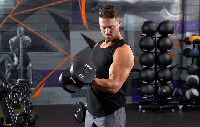 Alternate Dumbbell Bicep Curl