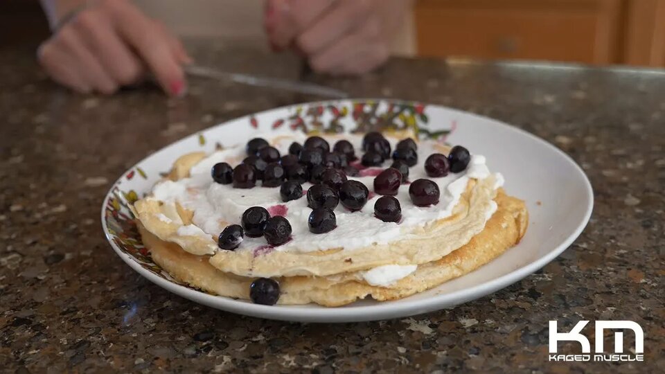 Blueberries & Frozen Yogurt Protein Pancakes