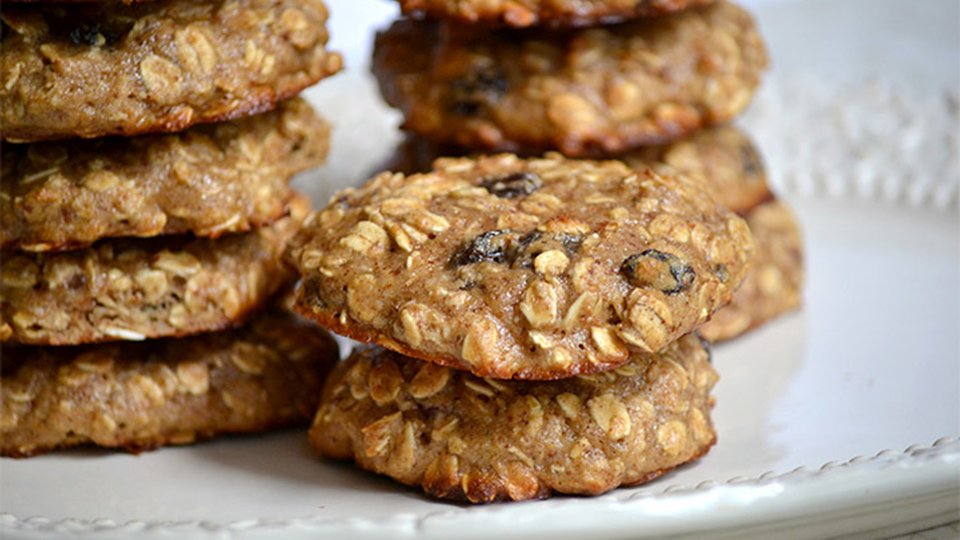 Jamie Eason's Protein Oatmeal Raisin Cookies